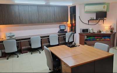 ให้เช่าสำนักงานTown in Town 3 ชั้น  340 ตร.ม.พร้อมเฟอร์นิเจอร์และอุปกรณ์สำนักงาน