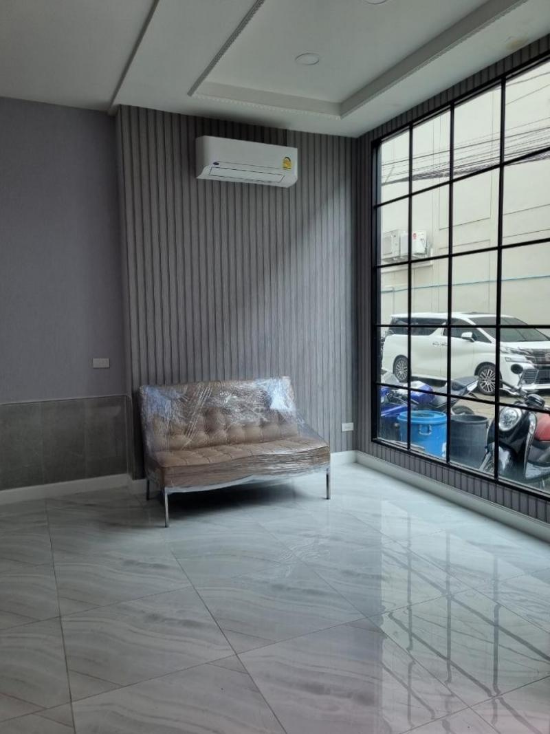 ให้เช่าทาวน์โอม3.5 ชั้น บ้านกลางเมือง รัชวิภา มอนติคาร์โล สไตล์ยุโรป แขวงลาดยาว เขตจตุจักร