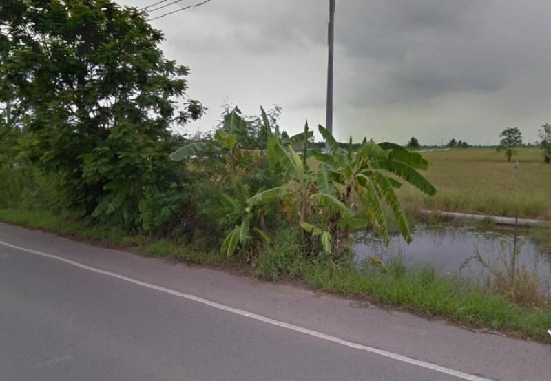 ALS31767-15  ขายที่ดินลาดกระบัง39ไร่ ถนนขุมทอง-ลำต้อยติ่ง แขวงขุมทอง เขตลาดกระบังราคาไร่ละ 7,000,000บาท ขายที่ดินลาดกระบัง39ไร่1งาน 86ตาราวา หน้ากว้าง ติดถนนใหญ่ประมาณ105เมตร ลึกประมาณ665เมตร อยู่ถนนขุมทอง - ลำต้อยติ่ง เข้าออกได้หลายทางเช่นอ่อนนุช ลาดกระบังและสุวินทวงศ์ ระยะทางจากสนามบินสุวรรณภูมิ15กิโลเมตร จากถนนหลวงแพ่ง5กิโลเมตร เป็นพื้นที่โซน สีเขียว ก.4-23ราคาไร่ละ 7,000,000บ