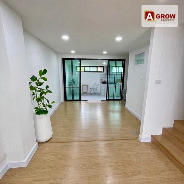 ม. จริงใจ ซอยเรวดี 75 บ้านพร้อมอยู่ รีโนเวทใหม่ พื้นที่ใช้สอยภายในบ้านกว้างขวาง