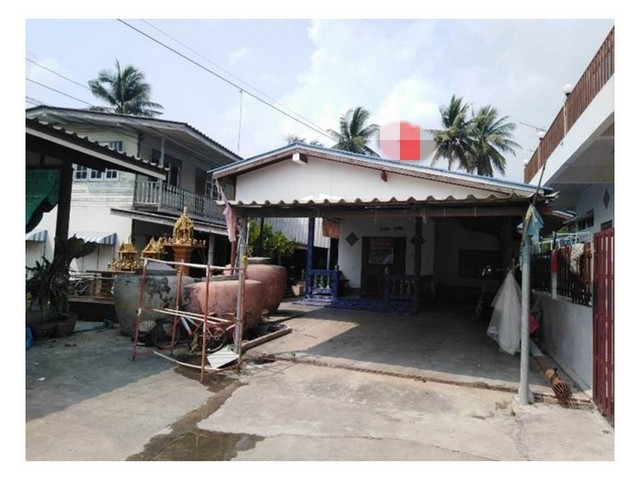 Code ID : PG-SPB600016ราคาขาย    750,000 บาท- เนื้อที่ : 56 ตร.ว พื้นที่ใช้สอย : 87.95 ตร.ม- 2 ห้องนอน 2 ห้องน้ำ- 1 คัน- บ้านหันไปทางทิศ : -พิกัดทรัพย์ :     https://maps.app.goo.gl/Pcp5eANPcaGmsMsu6สถานที่ใกล้เคียง- ใกล้วัดหนองตาสาม- ใกล้ตลาดเทศบาลตำบลอู่ทอง- ใกล้โรงเรียนอู่ทอง- ใกล้โลตัส อู่ทองสอบถามเพิ่มเติม/นัดชมโทร. 097-419-5982(พลอย)โทร. 096-932-4624(ออมสิน)Line : @panaya (มี@ด้านหน้า)ปรึกษาสินเชื่อฟรี One Stop Service ดูแลตั้งแต่ต้นจนจบบริษัท ปณยาคิดดี จำ