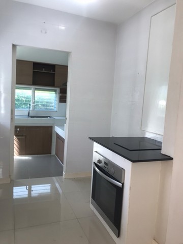 ให้เช่าบ้านเดี่ยว หมู่บ้านมัณฑนา เลค วัชรพล  ในโครงการมีทะเลสาบ ย่านสายไหม วัชรพล ถนนสุขาภิบาล5