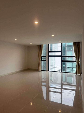 ให้เช่า ออฟฟิศ ตึก 4 ชั้น 25ตร.ว 294 ตารางเมตร  ใกล้รถไฟฟ้า BTS สายสีชมพู สถานีวัชรพล ตลาดถนอมมิตร