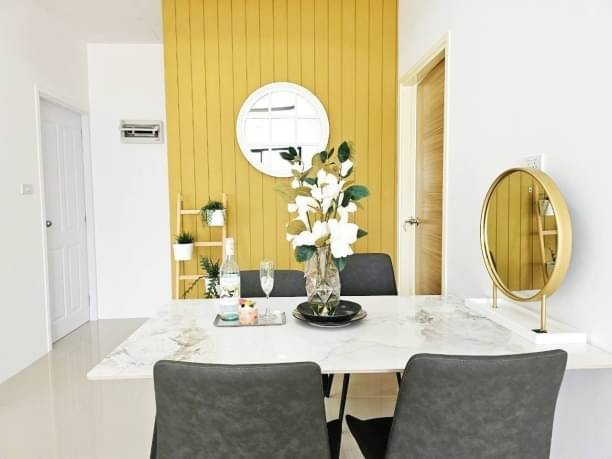 เปิดจองแล้ว ราคาเริ่มที่ 2.45 ล้าน 57 ตรว. สันทราย สันทรายหลวง บ้านสวย มีสวนรอบบ้าน ประเมินเกินมีเงินเหลือ