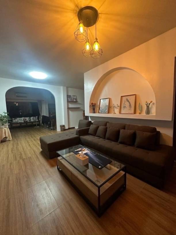 บ้านพูลวิลล่าให้เช่า 60,000 บาท พิมุกต์1 สันทราย บ้านหลังใหญ่ 2 หลังในรั้วเดียวกัน เฟอร์นิเจอร์ครบครัน พร้อมเข้าอยู่ได้เลย