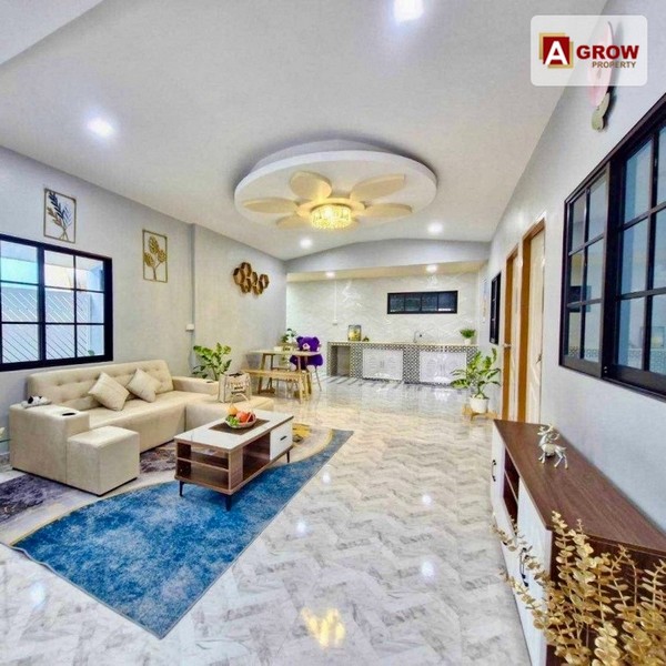 ม. เพชรอนันต์ ถนนกาญจนาภิเษก7/1 เลียบมอเตอร์เวย์ #แถมเฟอร์นิเจอร์ ใกล้รถไฟฟ้าและแฟชั่นไอส์แลนด์ มากๆ รีโนเวทใหม่ทั้งหลัง พร้อมอยู่