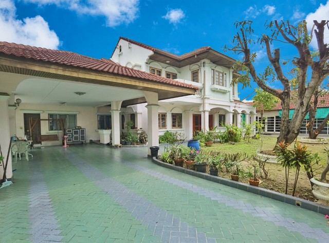 บ้านเดี่ยว 154 ตร.วา มณียา มาสเตอร์พีซ รัตนาธิเบศร์ ท่าอิฐ  ใกล้ MRT ไทรม้า บางรักน้อยท่าอิฐ หลังใหญ่ พร้อมเรือนรับรอง