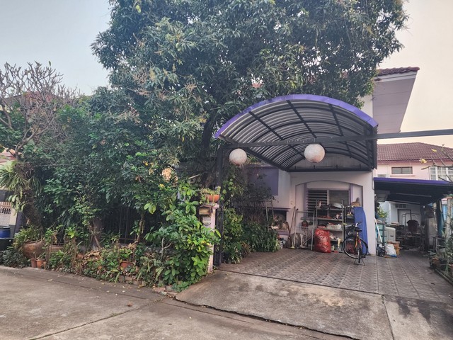 บ้านเดี่ยว 2 ชั้น ขายด่วน 3.6 ลบ หมู่บ้าน สีวลี ติวานนท์ 3นอน2น้ำ1ครัว ใกล้โรงเรียน พิชยศึกษา กับ โรงเรียนอัมพรไพศาล ใกล้วัดกู้ -ม.สีวลี ติวานนท์ บางพูด ปากเกร็ด  -เนื้อที่ 50 ตร.ว.  -3 ห้องนอน 2 ห้องน้ำ 1 ห้องรับแขก 1 ห้องครัว -ที่จอดรถ 3 คัน ติดต่อ แตง  โทร.062 598 1843 0888 95 6161  ไลน์ : infiniteplus-มีระบบความปลอดภัย24ชม. -โครงการ Land&House-ใกล้ โรงเรียนอัมพรไพศาล และโรงเรียน พิศยศึกษา สะพานพระราม 4, ศูนย์ร