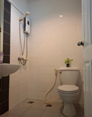 รหัสC6299 ให้เช่าโรงงานเขต EEC  เนื้อที่เกือบ 5ไร่ บ่อวิน ศรีราชา ชลบุรี ใกล้สนามกอล์ฟบูรพา