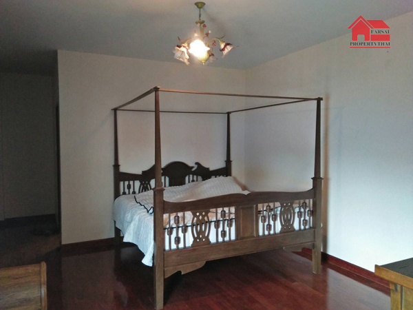 ขายบ้าน2 ชั้นเนื้อที่ 154 วา พื้นที่ใช้สอย 450 ตารางเมตร 5นอน 4 น้ำ แอร์เฟอรบางส่วน ถนนศรีนครินทร์ ใกล้ห้างซีคอนสแควร์ ราคาเช่า 80,000 บ/ด