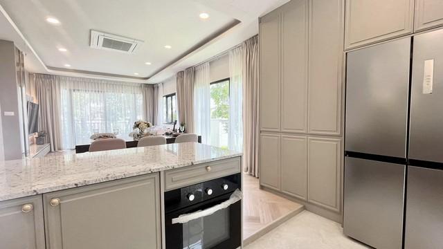 ให้เช่าบ้านเดี่ยว ถนนบางนา-ตราด โครงการเซนโทร บางนา ใกล้เมกาบางนา เนื้อที่ 60 ตรว. พื้นที่ 280 ตร.ม. ตกแต่งเฟอร์ครบ ใกล้ทางด่วน