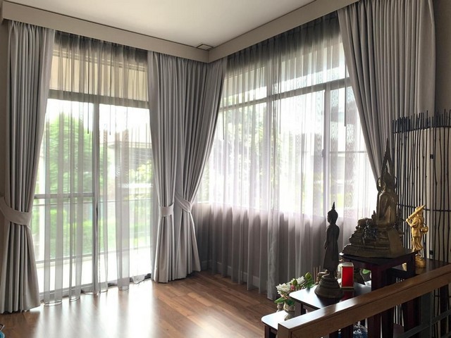 ขายบ้านเดี่ยวย่านวัชรพล  โซนใกล้ทะเลสาปและใกล้คลับเฮ้าส์ 4 ห้องนอน 3 ห้องน้ำ