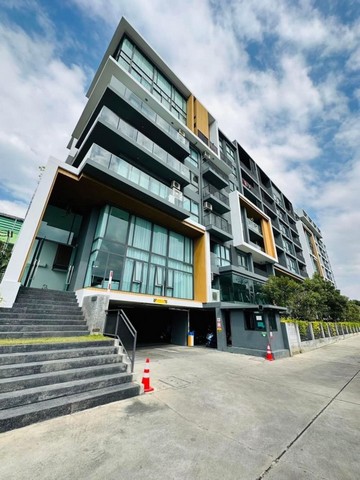 TEL :088-559 5199 คุณเอLine: https://line.me/ti/p/C0eGe0whLXขาย เดอะ วิน พัทยา - คอนโดมิเนียม(ซ. เขาตาโล 4) คอนโดห่างจากสุขุมวิท เพียง 100 เมตร ตกแต่งหรูหรา คลาสสิก โมเดิร์นราคา 6.99 ล้านบาท (โอน 50:50)มีโควต้าต่างชาติชั้น 5ห้องขนาด 90 ตารางเมตร2 ห้องนอน 2 ห้องน้ำ1 ห้องนั่งเล่น1 ห้องครัวยุโรปพร้อมเครื่องใช้ไฟฟ้าอย่างครบครัน- เตียงนอน ขนาด 6’ ฟุต- เตียงนอน ขนาด 5’ ฟุต- Smart TV ทีวี 65” นิ้ว 2 เครื่อง- ทีวี 75” นิ้ว 1 เครื่อง- เค