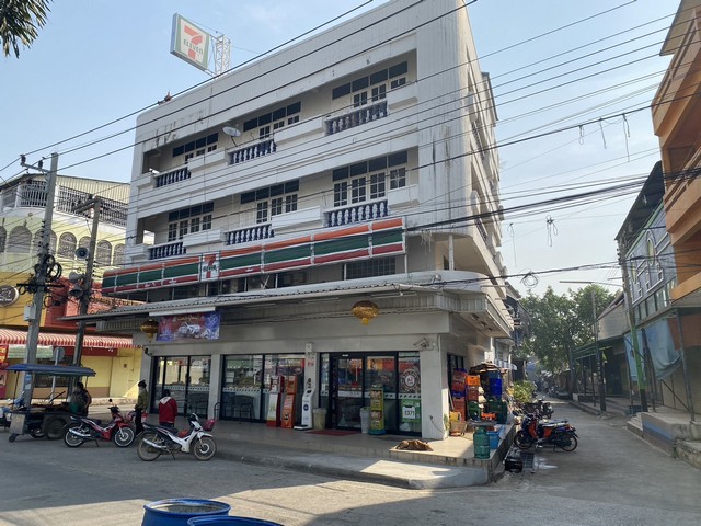 ขายตึก เซเว่น เช่าระยะยาว อาคาร3ชั้น ห้องหัวมุม ใกล้สำนักงานที่ดินจังหวัดกำแพงเพชร