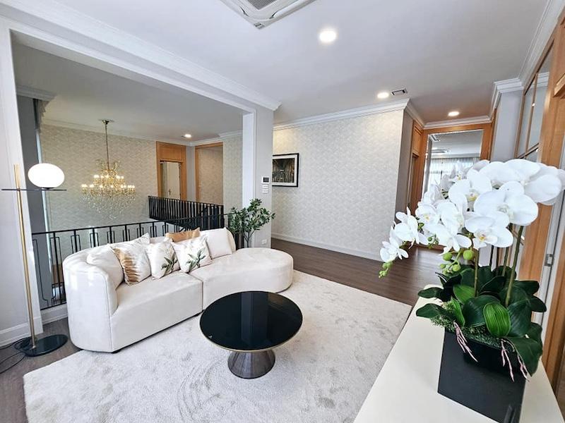 EPL-HR3662 ให้เช่าบ้านเดี่ยว 2 ชั้น โครงการ นันทวันพระรามเก้า-กรุงเทพกรีฑาตัดใหม่  ที่ดิน 140ตรว.พื้นที่ใช้สอย 449ตรม. 5ห้องนอน 6ห้องน้ำ