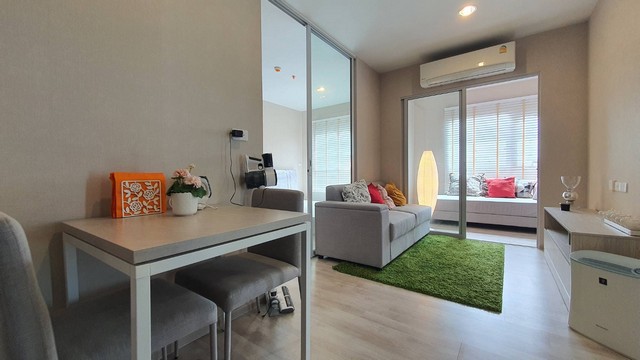 นีน่า นิค 094-6599-369nj.property21@gmail.comNiche MONO Ramkhamhaeng  นิช โมโน รามคำแหง  38 ตรม. ห้องมุม ห้องใหม่ ตกแต่งพร้อมอยู่  ติดวอลเปเปอร์และมู่ลี่กันแดด ยังไม่เคยเข้าอยู่1 Bedroom Plus ขนาด 38ตรม. ห้องนอนใหญ่ ห้องเล็ก ห้องโถง ห้องครัว ตกแต่งพร้อมอยู่ ห้องมุมเงียบสงบ พื้นที่ 38 ตรม. ชั้น 20 วิวเมือง ไม่บล๊อควิว-เครื่องปรับอากาศ 2 ตัว-ตู้เย็น-เครื่องทำน้ำอุ่น-เตาอบไฟฟ้า-เครื่องฟอกอากาศ-Digital door lockสิ่งอำนวยความสะ