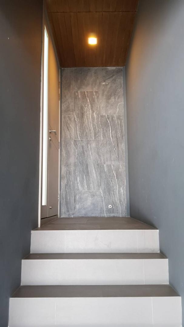 ให้เช่าทาวน์โฮม3ชั้นใจกลางเมือง อาร์เด้นพัฒนาการบ้านติดถนนเมน เขตสวนหลวง