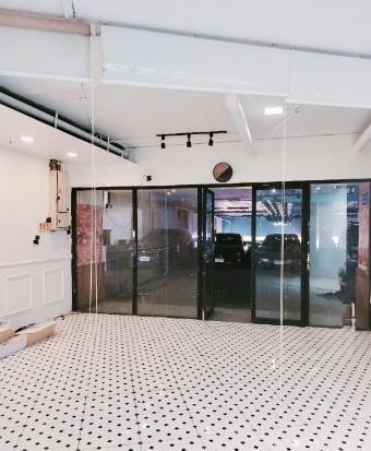 ให้เช่าและขาย พื้นที่ สำนักงาน ร้านค้า ชั้น4 ขนาด 132 ตรม ติดลานจอดรถ รัชดาออร์คิด คอนโด ห้วยขวาง ซอย 20 มิถุนา ใกล้ MRTสุทธิสาร