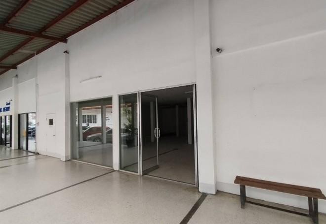 ให้เช่าพื้นที่ 144 ตรม โครงการบางกอกสแควร์ พระราม 3 ยานนาวา เหมาะทำสำนักงาน หน้าร้าน