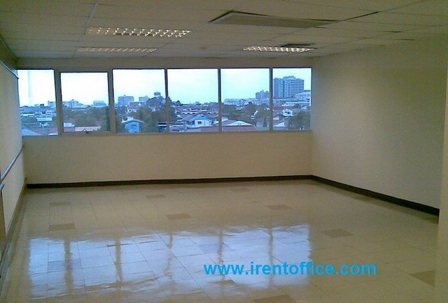 OFfice อรรถบูรย์ 1 Bedroom 24000 THAI BAHT ไม่ไกลจาก - ราคาถูกเหลือเชื่อ