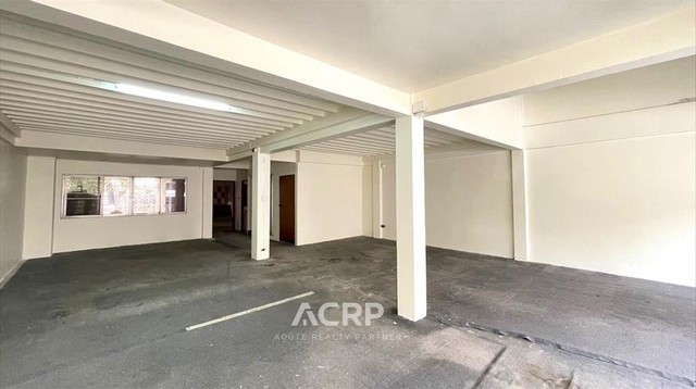 ขายตึกแถว 2 คูหา ต.ช้างคลาน เชียงใหม่ 500 ตร.ม. 5 นอน 3 น้ำ