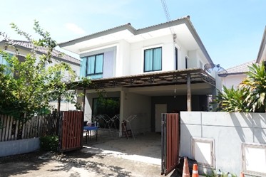 ##บ้านแฝด 2 ชั้น มบ. พฤกษาดีไลท์เดอะลอฟ์ท รังสิต, ใกล้มหาวิทยาลัยรังสิตโซน:เมืองเอก ปทุมธานีที่ตั้ง: 432/39  มบ.พฤกษาดีไลท์เดอะลอฟ์ท รังสิต หมู่ที่ 4   ต.หลักหก  อ.เมืองปทุมธานี  จ.ปทุมธานีลักษณะโดยทั่วไป-บ้านแฝด 2 ชั้น พร้อมอยู่-3 ห้องนอน,  2 ห้องน้ำ,  1 ห้องครัว,  1 ห้องโถง -เนื้อที่  45.6  ตรว.  พื้นที่ใช้สอย  135 ตรม.-ที่ตั้ง   432/39  มบ.พฤกษาดีไลท์เดอะลอฟ์ท รังสิต หมู่ที่ 4   ต.หลักหก  อ.เมืองป