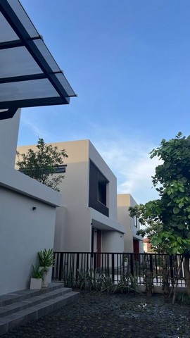 ขายบ้านเดี่ยว 2 ชั้น ครึ่งปูนครึ่งไม้ ซอยบางแวก 18 จรัญฯ 13 ขนาด 90 ตรว. ใกล้ BTS บางหว้า MRT จรัญฯ13 สไตล์รีสอร์ท