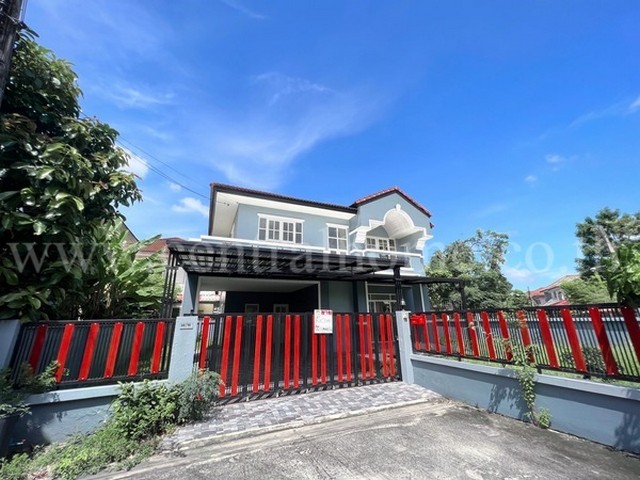 รหัสทรัพย์ : 5554 บ้านบุรีรมย์ รามอินทรา-คู้บอน (หลังริม) : Baan Burirom Ramintra-Kubonที่ตั้ง : ถ.รามอินทรา-คู้บอน41 ต.สามวาตะวันตก อ.คลองสามวา กรุงเทพฯ 10150Developer : บริษัท ลลิล พร็อพเพอร์ตี้ จำกัด (มหาชน)รายละเอียดทรัพย์ :- บ้านเดียวหลังริม เนื้อที่ 71 ตร.ว พื้นที่ใช้สอย 150 ตร.ม- 3 ห้องนอน, 2 ห้องน้ำ, 1 ห้องนั่งเล่น, 1 ห้องครัว พร้อมเคาว์เตอร์ - บ้านหันทิศใต้ จอดรถได้ 2 คัน พื้นบนกระเ