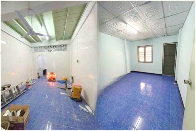 ตึกแถว 3 ชั้น BTSสะพานตากสิน 498 เมตร ทำ Airbnbได้ ด่วนสีลม เจริญกรุง  รีโนเวท ทาสีแล้ว โรบินสัน บางรัก ยานนาวา สาทร