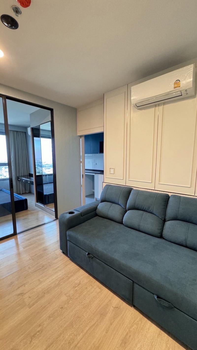 ขายคอนโด ชีวาทัย-เกษตรนวมินทร์-  ชั้น 23 ขนาด 33.56 ตร.ม  1 ห้องนอน 1 ห้องน้ำ-  พร้อมเฟอร์ งานบิ้วอิน เตียง , ตู้เสื้อผ้า, ชั้นวางทีวี, โซฟา-  เครื่องใช้ไฟฟ้า ทีวี, แอร์ 2 ตัว, เตาไฟฟ้า, เครื่องดูดควัน, เครื่องทำน้ำอุ่นราคาขาย : : 2,990,000 บาท (ค่าใช้จ่ายในการโอน ออกคนละครึ่ง)สนใจติดต่อ หมู : 095-088-2688Line: mooprasithttp://line.me/ti/p/~mooprasitบริษัท วินเนอร์เอสเตสทำเลดี ติดถนนประเสริฐมนูกิจ เดินทางสะดวก ใกล้ ม.เกษ