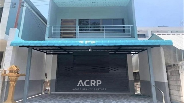 ขายทาวน์เฮ้าส์ใกล้มหาวิทยาลัยเชียงใหม่ ขนาด 33 ตร.ว. พื้นที่ใช้สอย 130 ตร.ม. 2 นอน 3 น้ำ ทำเลดีมากใจกลางเมืองเชียงใหม่ ใกล้มหาวิทยาลัย ห้างสรรพสินค้า ร้านอาหาร สามารถเดินทางไปสนามบินได้เพียง 10 นาที ขาย 5,800,000 บาท(รหัสทรัพย์ Th-651228-0006)Contact Us+66 (0)88 268 2000info@acuterealtyconsultant.comLine Official : http://lin.ee/N9TaR0qAdd friend : acuterealtychiangmaihttps://www.acr-partner.com