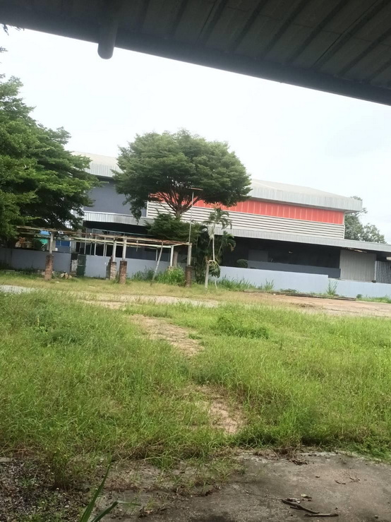 ให้เช่าโรงงานโกดังให้เช่าอยู่  ต.บ่อวิน อ.ศรีราชา จ.ชลบุรี  ใจกลาง EECโรงงานมีใบ รง.4 ประเภท 64(13)