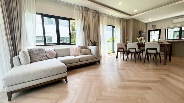 ให้เช่าบ้านเดี่ยวโครงการ เศรษฐสิริ กรุงเทพกรีฑา 2    ขนาด 70  ตรว. 4 นอน 5 น้ำ ทำเลดี ใกล้ Mega Bangna