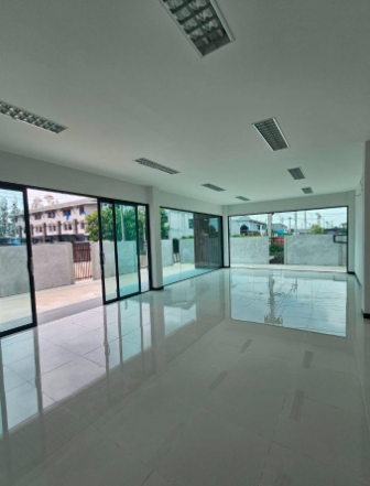 ให้เช่าโกดัง 390 ตรว ศาลายา บางเลน นครปฐม  สร้างใหม่ พร้อมใช้