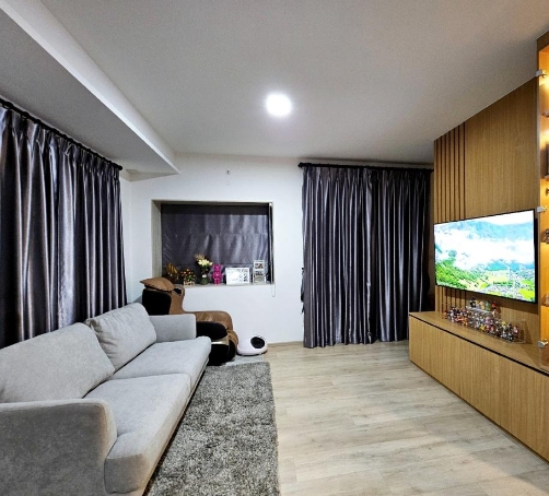 ขายบ้านทาวน์โฮม อินดี้ 4 บางนา กม7 (หลังมุม) ใกล้เมกะบางนา