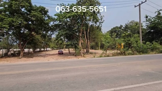 สนใจมาเที่ยวชมโทร ติดต่อ นกได้หลายช่องทางนะคะโทร. 06-3635-5651 (ไลน์เต็มค่ะ)โทร. 06-1494-9665ไลน์ไอดี : @nyland789(ไลน์คลิ๊กแล้วทักมาได้เลยค่ะ) https://line.me/R/ti/p/@lso8480l____________________________ที่ดินสวนหน้าติดถนนลาดยาว ด้านหลังติดถนนเลียบคลองต.เขาพระ อ.เมือง จ.นครนายกเนื้อที่ 3 ไร่ 9 ล้าน(เฉลี่ยตารางวาละ 7,500 บาท)พื้นที่ข้างเคียงขาย ตรว.ละ 8,500-9,000 บาทชมรีวิวคลิปนี้จ้า https://youtu.be/gGZ7NDFiH_k?si=yNyF3BLP-sQe0hvvด้านหน้าติดถนนสาธารณะถึง 60 เม