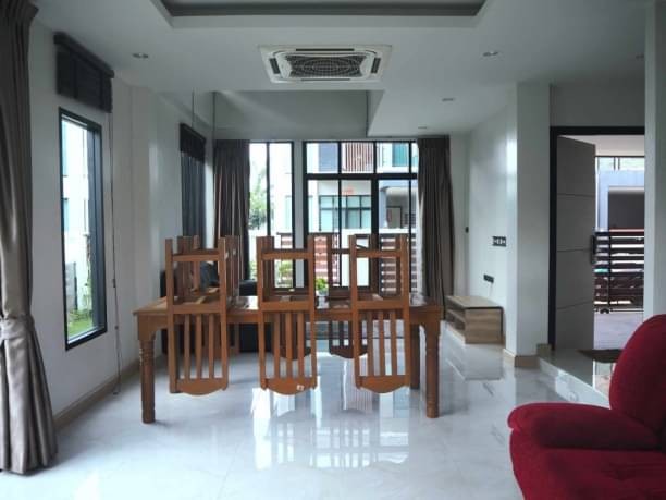 ขาย/เช่า 25,000 บ้านเดี่ยวในโครงการ ขายเพียง 7.5 ล้านบาท ป่าแดด ใกล้สนามบิน