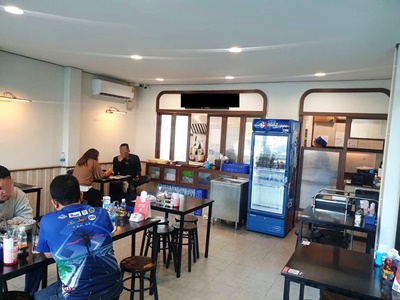 สนใจติดต่อโทร 099-495-1459โทร 095-656-9926Line: 0956569926เซ้งด่วน‼️ ร้านอาหาร  #ปั้มปตท #รังสิต #คลอง2  พร้อมเปิดต่อได้เลย เพียง 300,000 บ ต่อรองได้  มีพื้นที่จอดรถในปั้ม #พร้อมอุปกรณ์- ตู้แช่ 2 บาน 1 ตู้- ตู้ชิล 1 ตู้- โต๊ะ+เก้าอี้ 9 ชุด- เคาเตอร์- โต๊ะแสตนเลส 2 ตัว- แอร์ 3 เครื่อง- เตาไทย 2 หัว 1 ตัว- ฮู้ดดูดควัน- ซิ้งล้างจาน- อุปกรณ์ครัวทั้งหมด สนใจติดต่อโทร 099-495-1459โทร 095-656-9926Line: 0956569926 แผนที่ : https://goo.gl/maps/goJ