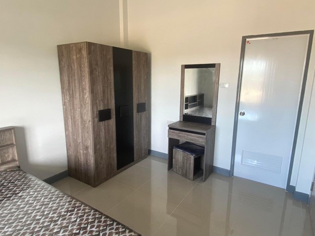 ให้เช่าทาวน์โฮม มาบยางพร ซอย2 ใกล้อมตะ ระยอง เฟอร์นิเจอร์ครบ