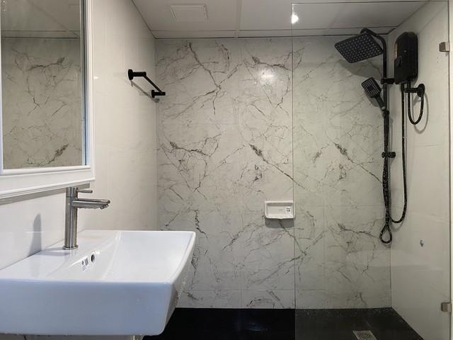 ขายคอนโดซิตี้วิลล่า ชั้น 7 ตึก E2 ลาดพร้าว 130 ห้องปรับปรุงใหม่ เฟอร์นิเจอร์ใหม่ พื้นห้องไม้ยกระดับ ใกล้ MRT สถานีลาดพร้าว 101