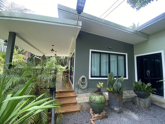 ขาย ที่ดินพร้อมบ้าน 3 หลัง สวนทุเรียนและผลไม้สวนผสม อ.ทับปุด จ.พังงา