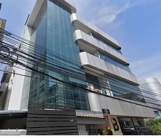 ให้เช่าอาคาร4ชั้น ถนนประดิษฐ์มนูธรรม ทำเลดี ย่ายเลียบด่วนรามอินทรา