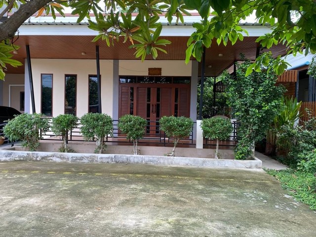 ขายบ้านชั้นเดียว ทรงโมเดิร์น อ.อุทัย จ.พระนครศรีอยุธยา เนื้อที่ 200 ตารางวา ใกล้สวนอุตสาหกรรมโรจนะ