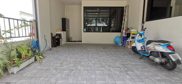 บ้านสวย ทำเลดี ใกล้ MRT เมืองทอง ที่ ม.โคราซอน ประชาชื่น