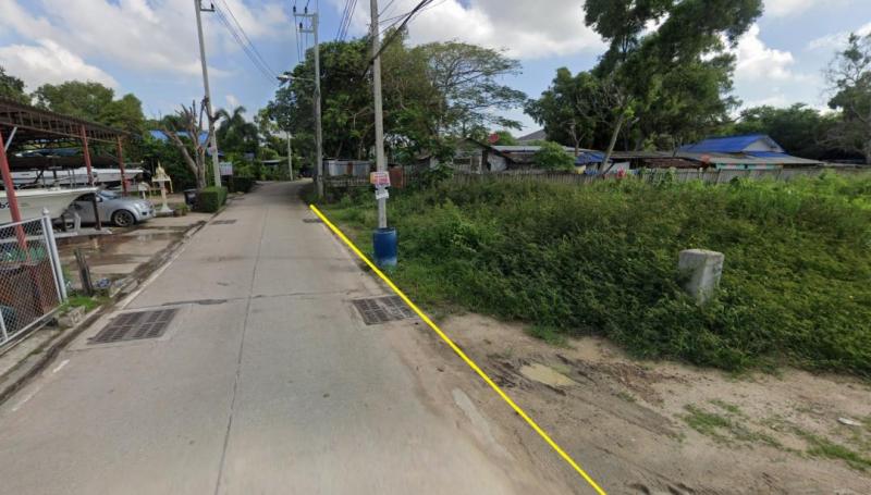 ขายที่ดิน 1 ไร่กว่า พื้นที่สีส้ม ซอยนาจอมเทียน 22 ห่างจากทะเล 200 เมตร ใกล้ทะเลโอเชี่ยนมารีน่า จอมเทียน ชลบุรีราคาขาย 55,000,000 บาท ( ราคา 104,000 บาท / ตารางวา )ที่ตั้ง ถนนนาจอมเทียน ซอยนาจอมเทียน 22 ตำบลนาจอมเทียน อำเภอสัตหีบ ชลบุรี 20250ติดต่อ : คุณภัสพงณ์ 063-409-8164Line : deedaa23เนื้อที่ 1 ไร่ 1 งาน 28 ตารางวา หน้ากว้างประมาณ 26 เมตร ลึก 77 เมตร พื้นที่สีส้ม สร้างตึกสูงหรือโรงแรมได้ บริเวณใกล้เคียง�