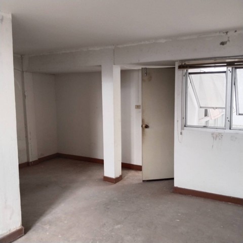 ขายทาวน์เฮ้าส์ 3ชั้น ซอยลาดพร้าว 42 แยก4.1 แขวงสามเสนนอก เขตห้วยขวาง กรุงเทพมหานคร