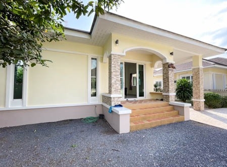 Special Price  Ready-to-Move-In Single House Near Blue Market and Luxury Hotel Close to Raja Ferry Pier House Taling Ngam Koh Samui 