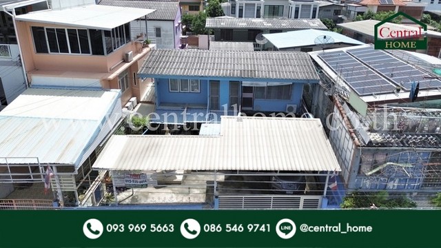 รหัสทรัพย์ : 5432ที่ดินพร้อม สิ่งปลูกสร้าง ซอยกรุงเทพ-นนท์ 56 ใกล้ถนนใหญ่ เดินทางสะดวกที่ตั้ง : ถนน กรุงเทพ-นนท์ ซอย 56 เขตบางซื่อ กรุงเทพมหานคร 10800รายละเอียดทรัพย์ :- บ้านเดี่ยว 2 ชั้นครึ่งตึกครึ่งไม้- เนื้อที่ 49 ตร.ว เนื้อที่ใช้สอย 130  ตร.ม  - หน้ากว้าง 11 เมตร, ลึก 18 เมตร- หน้าบ้านหันทาง ทิศตะวันตกเฉียงเหนือ- 3 ห้องนอน 2 ห้องน้ำ  1 ห้องครัว 1 ห้องรับแขก- พื้นด้านล่างปูกร