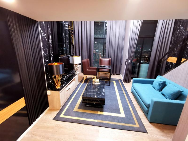 ให้เช่า คอนโด  Modiz สุขุมวิท 50 คอนโดวิวโค้งแม่น้ำเจ้าพระยา และ บางกะเจ้า ใกล้จุดขึ้นลงทางด่วน 2 สาย ใกล้รถไฟฟ้า BTS อ่อนนุช ขนาด 42.33 ตารางเมตร ห้อง Duplex เพดานสูง 4.4 เมตร โปรง โล่ง พร้อมกั้นห้องกระจกชั้นลอยประหยัดแอร์ พร้อมเฟอร์นิเจอร์และเครื่องใช้ไฟฟ้าครบ พร้อมเข้าอยู่** ค่าเช่า 26,000 บาท/เดือน ** สัญญาขั้นต่ำ 1 ปี ประกัน 2 เดือน ล่วงหน้า 1 เดือน ------------------------------------------------------------ ติดต่อสอบ