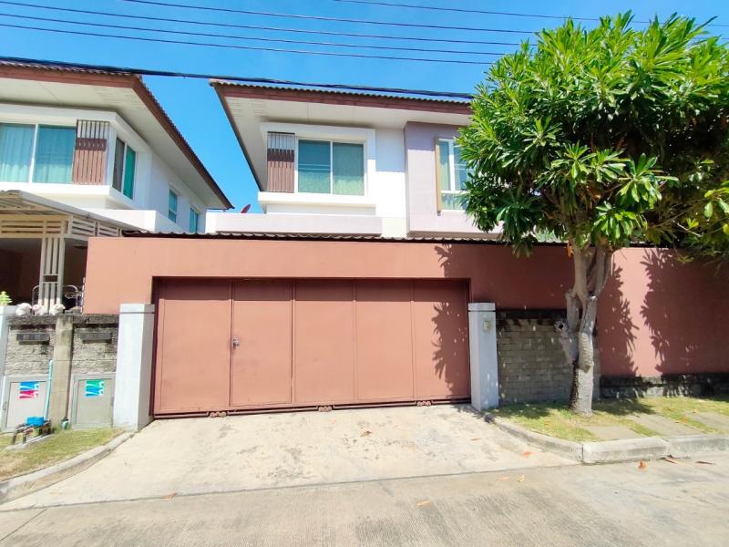 ลดราคาลง 210,000 บาท ขายขาดทุนขายบ้านแฝด 2 ชั้น  สไตล์บ้านเดี่ยว หมู่บ้านคาซ่า เพรสโต้ พระราม 2ลดจากราคา 4.2 ล้าน เหลือเพียง 3.99 ล้านบาท เท่านั้น สนใจติดต่อ  : คุณลี     062-8169526  คุณเด่น 062-8169526ชื่อโครงการ : คาซ่า เพรสโต้ พระราม 2 / Casa Presto Rama 2ที่ตั้ง : ถนนบางขุนเทียน-ชายทะเล แขวงท่าข้าม เขตบางขุนเทียน กรุงเทพมหานคร 1015เนื้อที่ : 40 ตารางวา  2 ชั้น  พื้นที่ใช้สอย 106 ตรม.จำนวนห้อง : 3 ห้องนอน  2 ห้องน้ำ 